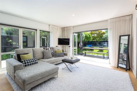 Photo of property in 22a Queens Avenue, Merivale, Christchurch, 8014