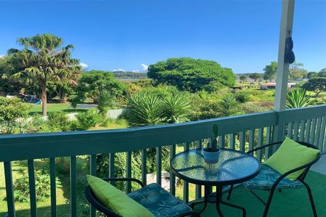 Photo of property in 35 Tahuna Road, Paihia, 0200
