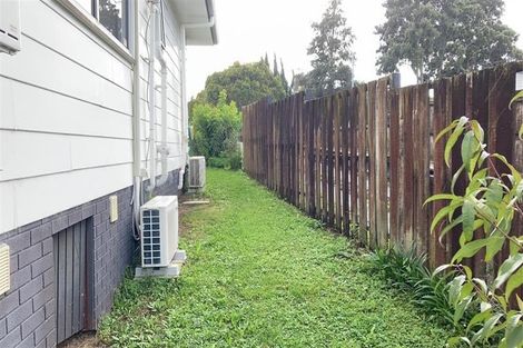 Photo of property in 99 Archmillen Avenue, Pakuranga Heights, Auckland, 2010