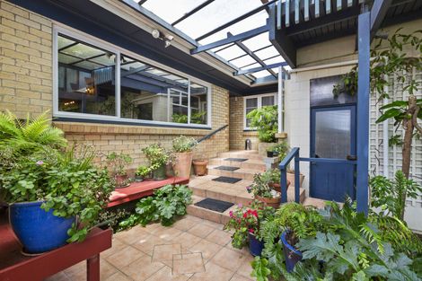 Photo of property in 31 Wallis Street, Raglan, 3225