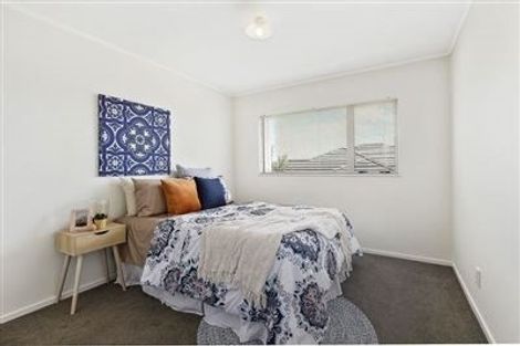 Photo of property in 14 Peel Lane, Aotea, Porirua, 5024