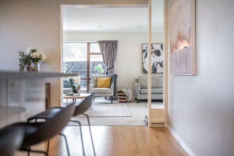 Photo of property in 5 Belmere Rise, Farm Cove, Auckland, 2012