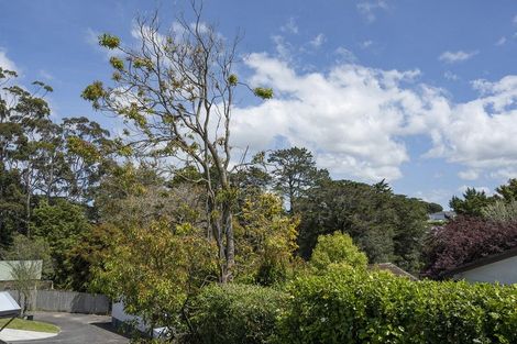 Photo of property in 4/23 Luckens Road, West Harbour, Auckland, 0618