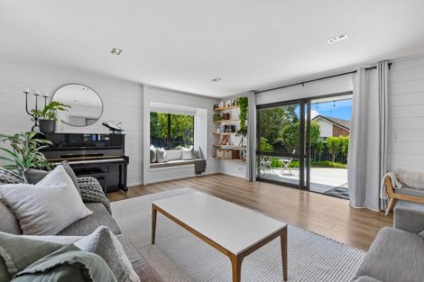 Photo of property in 31 Crampton Court, Orewa, 0931