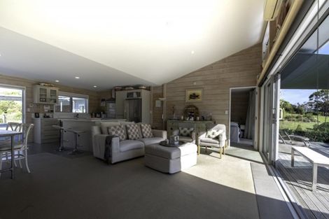 Photo of property in 16 Te Akau Drive, Russell, 0272