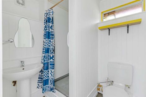 Photo of property in 6 Aries Place, Kawaha Point, Rotorua, 3010