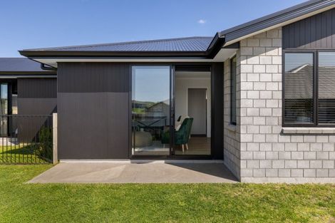 Photo of property in 25a Kiritiana Close, Pyes Pa, Tauranga, 3112