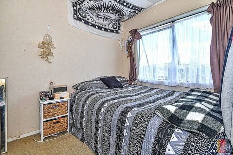 Photo of property in 2/12 Nelson Street, Papakura, 2110