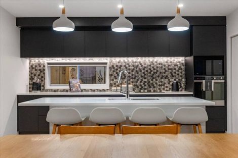 Photo of property in 2 Laing Place, Otumoetai, Tauranga, 3110