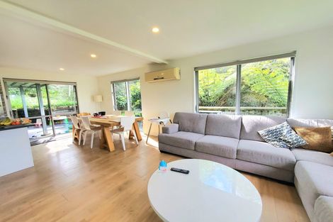 Photo of property in 47b Noeleen Street, Glenfield, Auckland, 0629