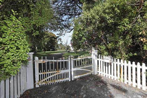 Photo of property in 49 Pukepapa Road, Marton, 4710