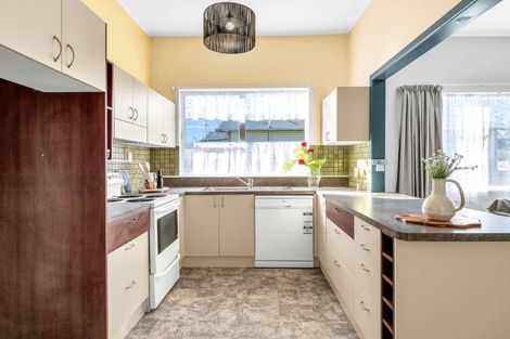 Photo of property in 14 Kawatiri Avenue, Gonville, Whanganui, 4501