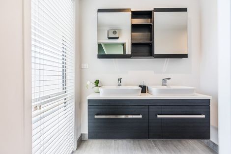 Photo of property in 12 Banbury Terrace, Lower Shotover, Queenstown, 9304