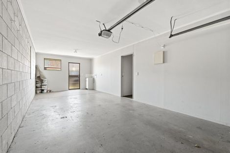 Photo of property in 402a Ngatai Road, Bellevue, Tauranga, 3110