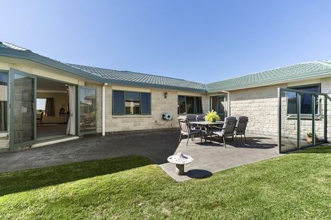 Photo of property in 11 Desmond Place, Bell Block, New Plymouth, 4312