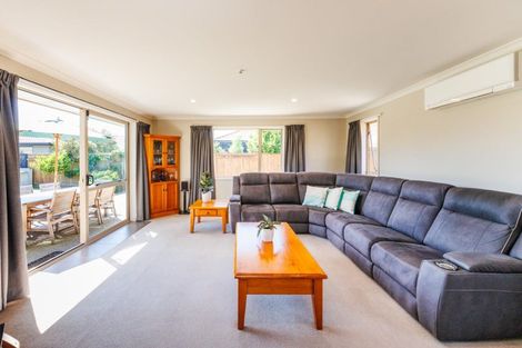 Photo of property in 23 Branigan Parade, Kelvin Grove, Palmerston North, 4414