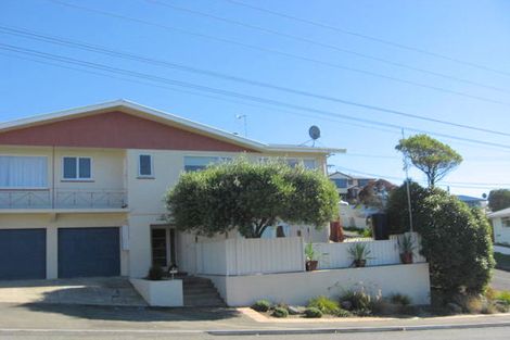 Photo of property in 42 Tyne Street, South Hill, Oamaru, 9400