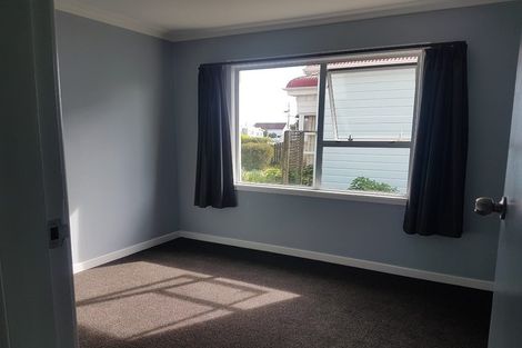 Photo of property in 69 Govett Avenue, Frankleigh Park, New Plymouth, 4310