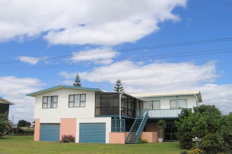 Photo of property in 88 Bway Road, Waihi Beach, 3611