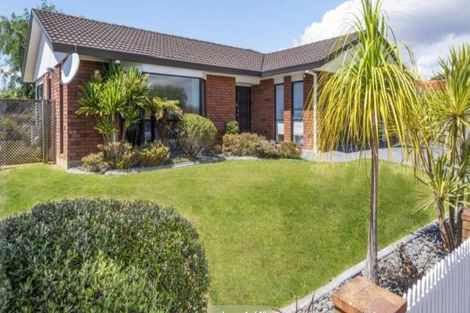 Photo of property in 10 Travers Place, Northpark, Auckland, 2013