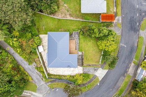 Photo of property in 16 Rintoul Grove, Stokes Valley, Lower Hutt, 5019
