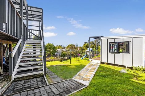 Photo of property in 3 Rehia Road, Massey, Auckland, 0614