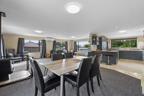 Photo of property in 28a Poplar Grove, Whalers Gate, New Plymouth, 4310