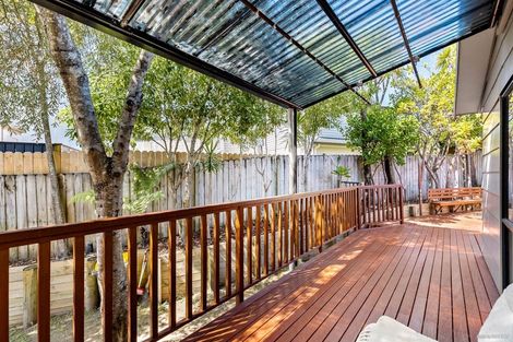 Photo of property in 3/20a Lavery Place, Sunnynook, Auckland, 0632