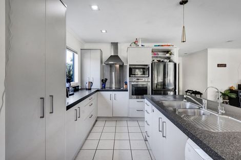 Photo of property in 30 Penrod Drive, Bell Block, New Plymouth, 4312