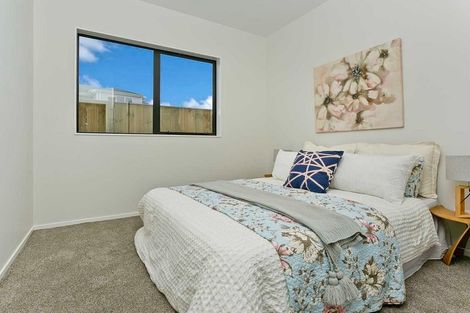 Photo of property in 18 Surf View Crescent, Red Beach, 0932