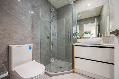 Photo of property in 7c Liston Street, Northcote, Auckland, 0627