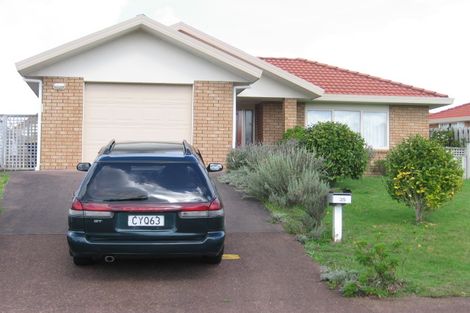 Photo of property in 35 Martin Jugum Lane, Ranui, Auckland, 0612