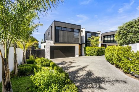 Photo of property in 123a Churchill Road, Rothesay Bay, Auckland, 0630