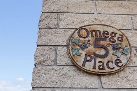 Photo of property in 5 Omega Place, Casebrook, Christchurch, 8051