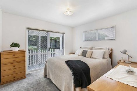 Photo of property in 1/45 Mcdowell Crescent, Hillcrest, Auckland, 0627