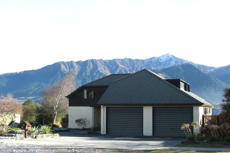 Photo of property in 8 Oregon Drive, Kelvin Heights, Queenstown, 9300