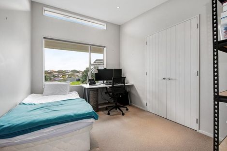 Photo of property in 41 Maylee Crescent, Gulf Harbour, Whangaparaoa, 0930