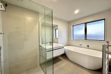 Photo of property in 5 Salkeld Place, Woodend, 7610