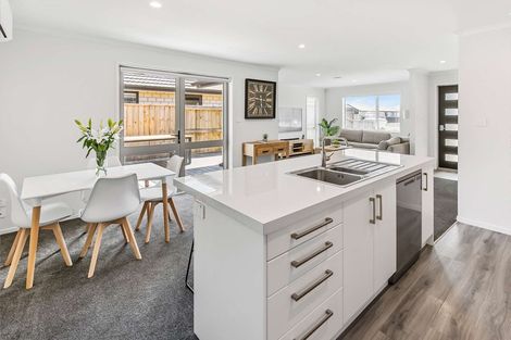 Photo of property in 6 Plate Lane, Papamoa, 3118