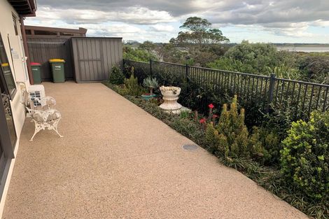 Photo of property in 56 Sunningdale Street, Wattle Downs, Auckland, 2103