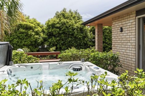 Photo of property in 3a Honeyfield Drive, Whalers Gate, New Plymouth, 4310