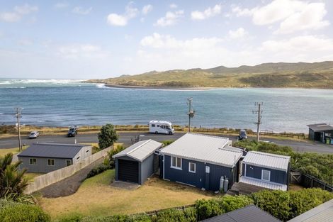 Photo of property in 113 Riria Kereopa Memorial Drive, Raglan, 3297