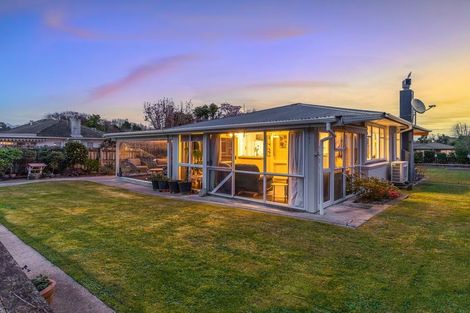 Photo of property in 27 Macarthur Street, Levin, 5510