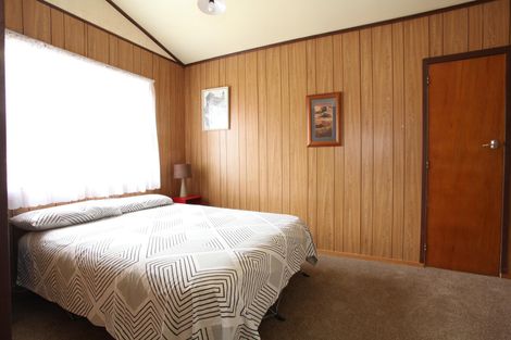 Photo of property in 28 James Street, Raglan, 3225