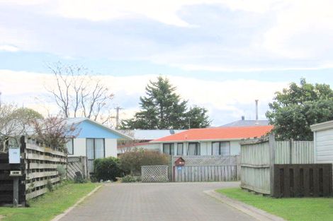 Photo of property in 15a Longstead Avenue, Papamoa Beach, Papamoa, 3118