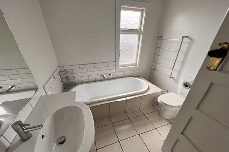 Photo of property in 167 Hills Road, Edgeware, Christchurch, 8013