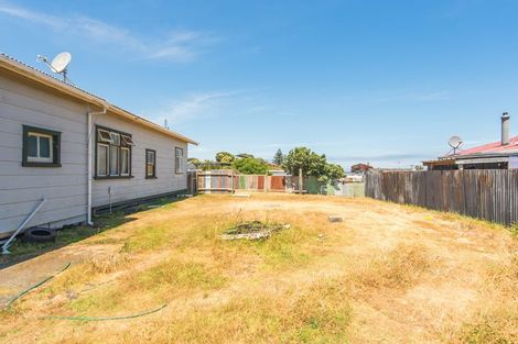 Photo of property in 39 Cornfoot Street, Castlecliff, Whanganui, 4501