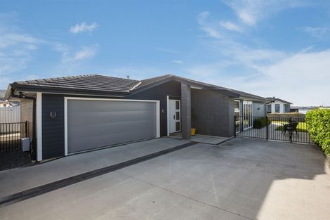 Photo of property in 14 Ken Douglas Drive, Aotea, Porirua, 5024