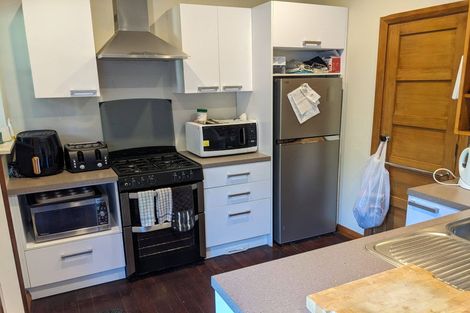 Photo of property in 30 Durham Crescent, Fairfield, Lower Hutt, 5011