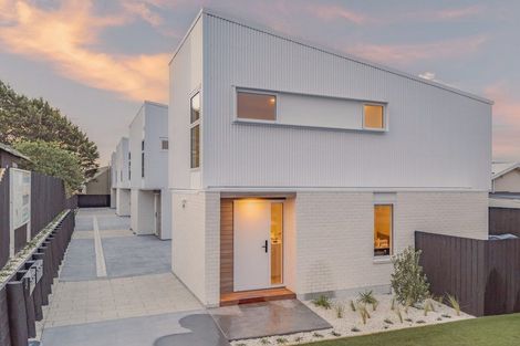Photo of property in 2/12 Fleming Street, North New Brighton, Christchurch, 8083